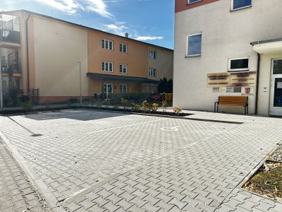 Parkoviště zámková dlažba